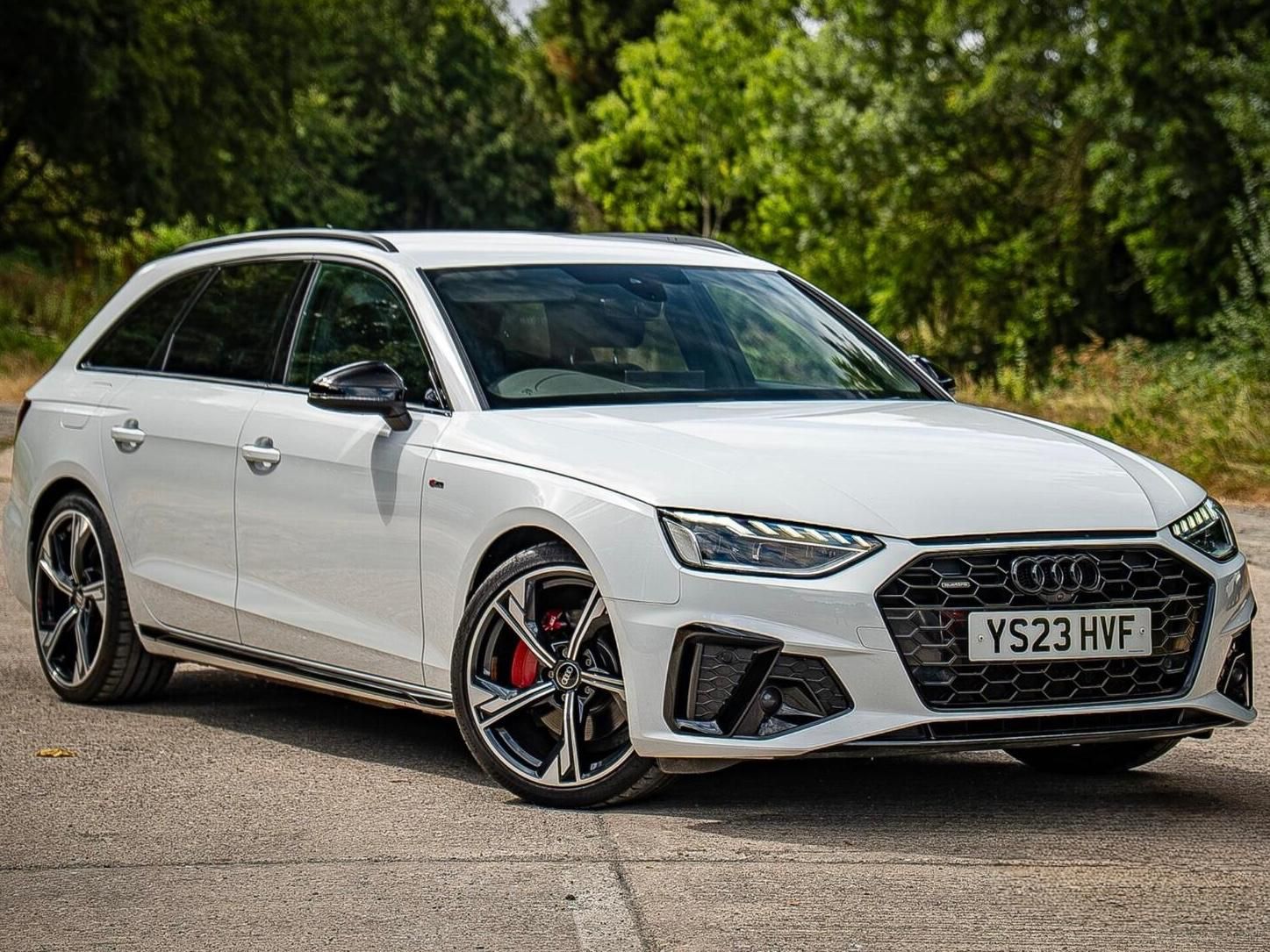 AUDI A4 AVANT